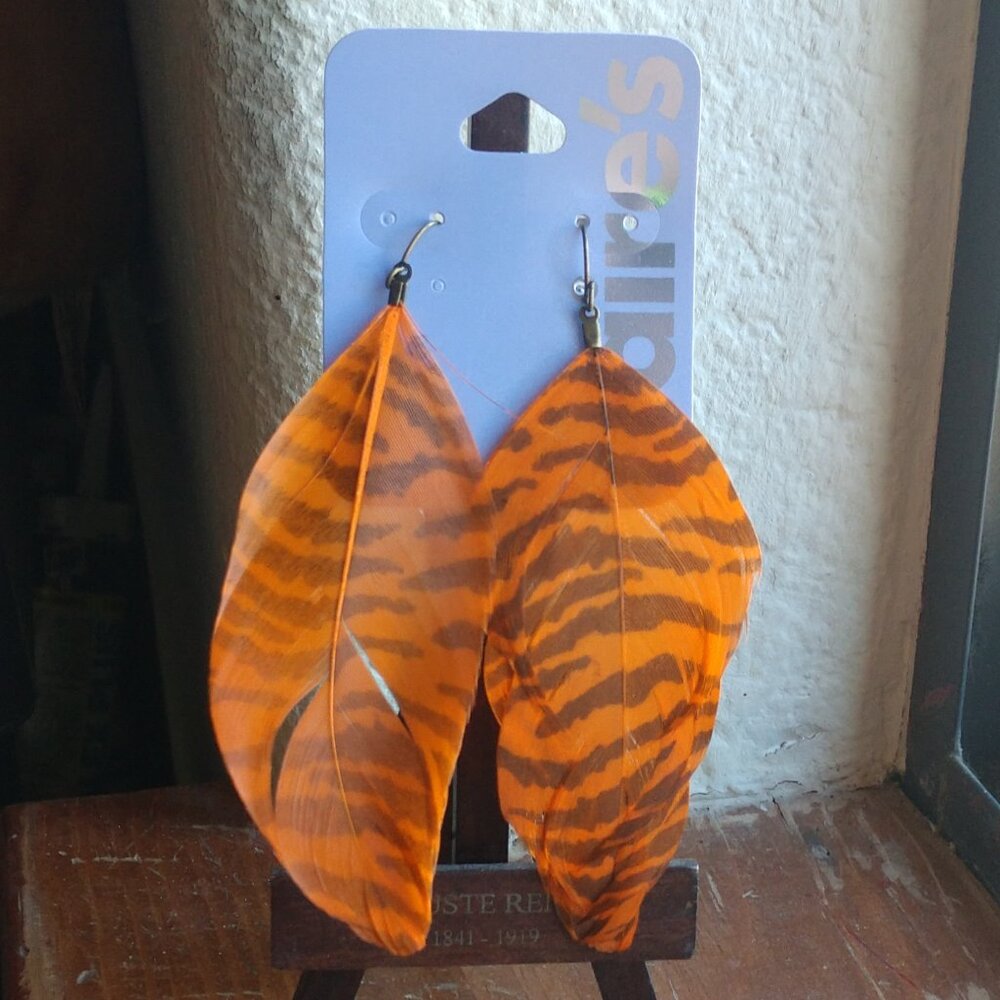 CLAIRE'S TIGER STRIPE FEATHERED DANGLE EARRINGS ORANGE BLACK NEW Y2K